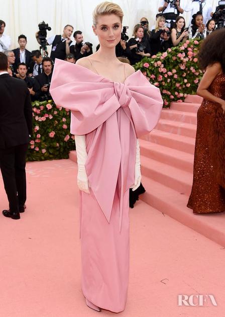 Elizabeth Debicki met gala造型